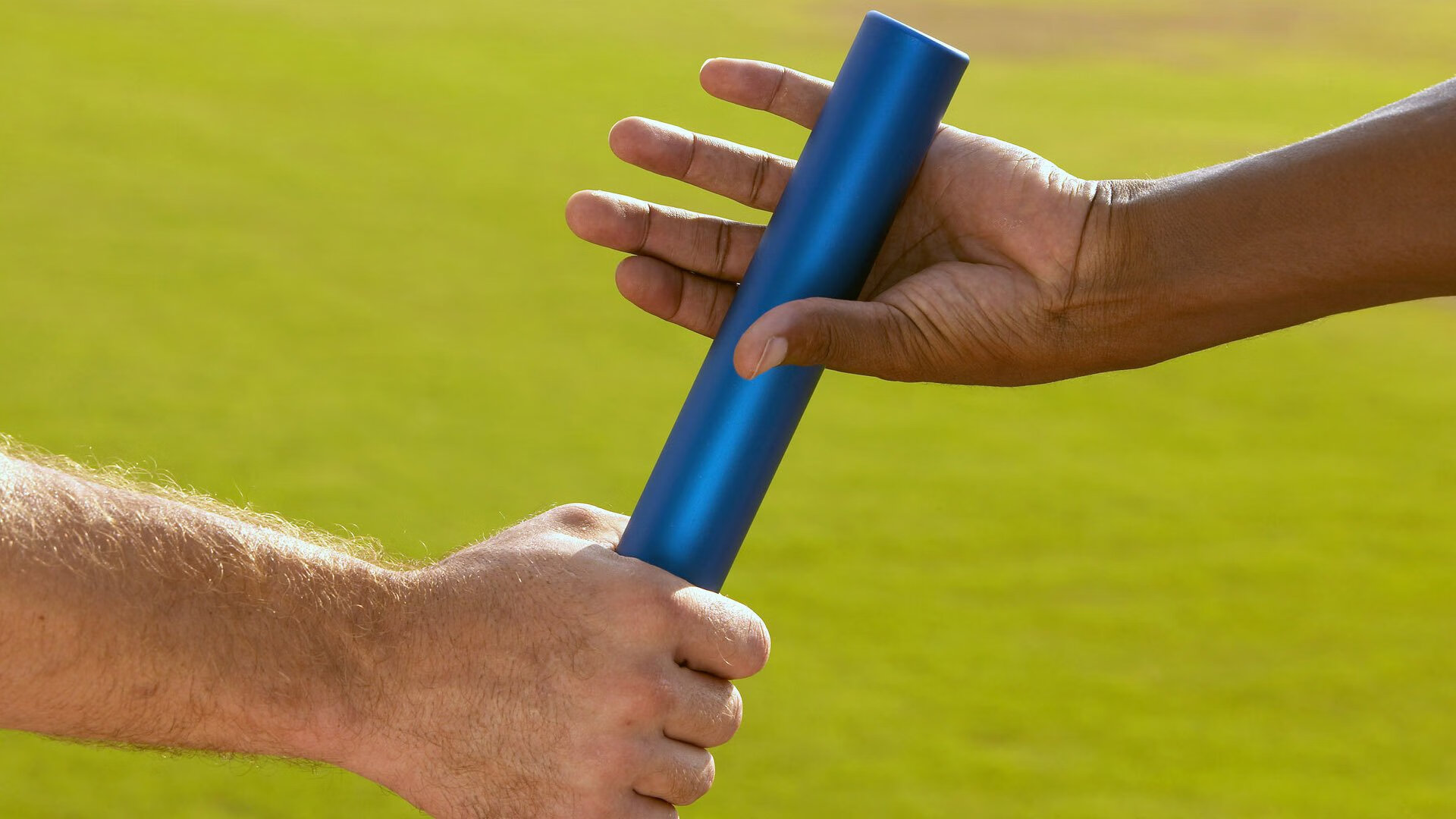 中国女排组织全员观看奥运经典比赛,看中国女排奥运会