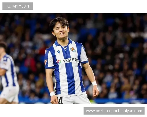 久保建英连续变向摆脱防守